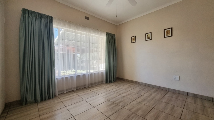 3 Bedroom Property for Sale in Oranjeville Free State